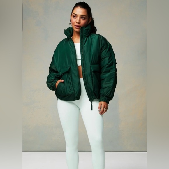 NWT/NIB Fabletics Green All Weather Jacket "Everpine Shine" Size Medium - Picture 5 of 9